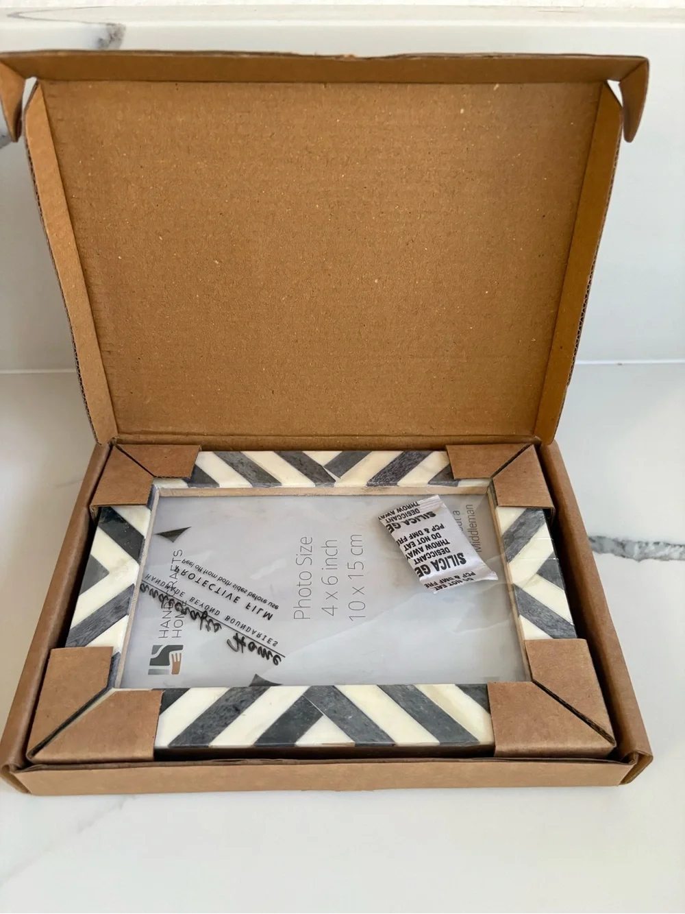 Handicrafts Home Striped 5x7 Photo Frame in White and Gray